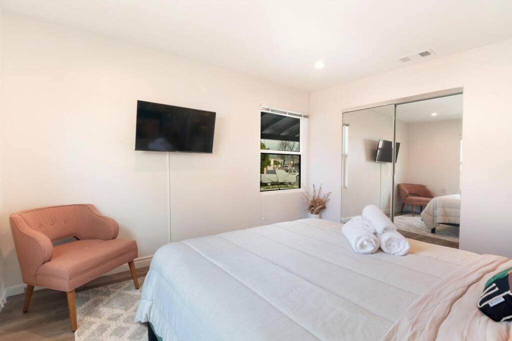 Beautiful 3 Bed 1 Bath Designer Home + Hot Tub Los Angeles Luaran gambar